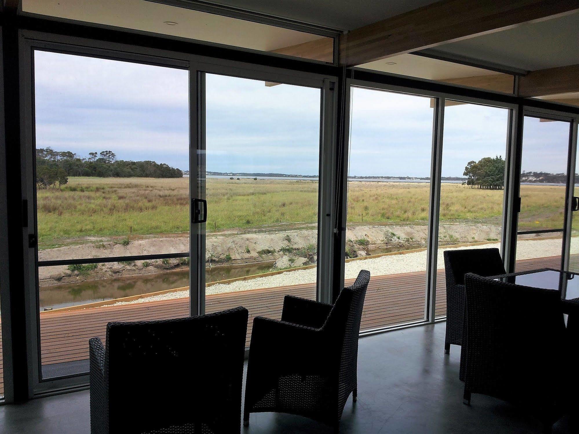 Pelican Point Sanctuary St Helens Exterior foto